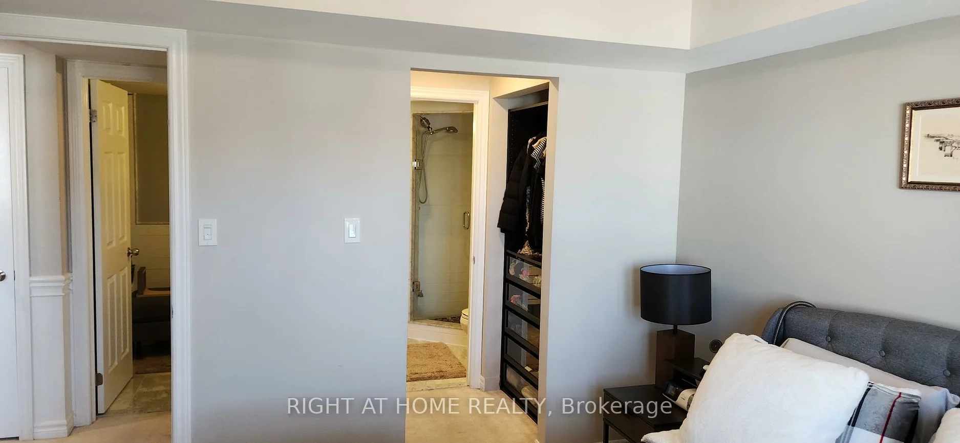2420, Baronwood, 1019 - WM Westmount, Oakville