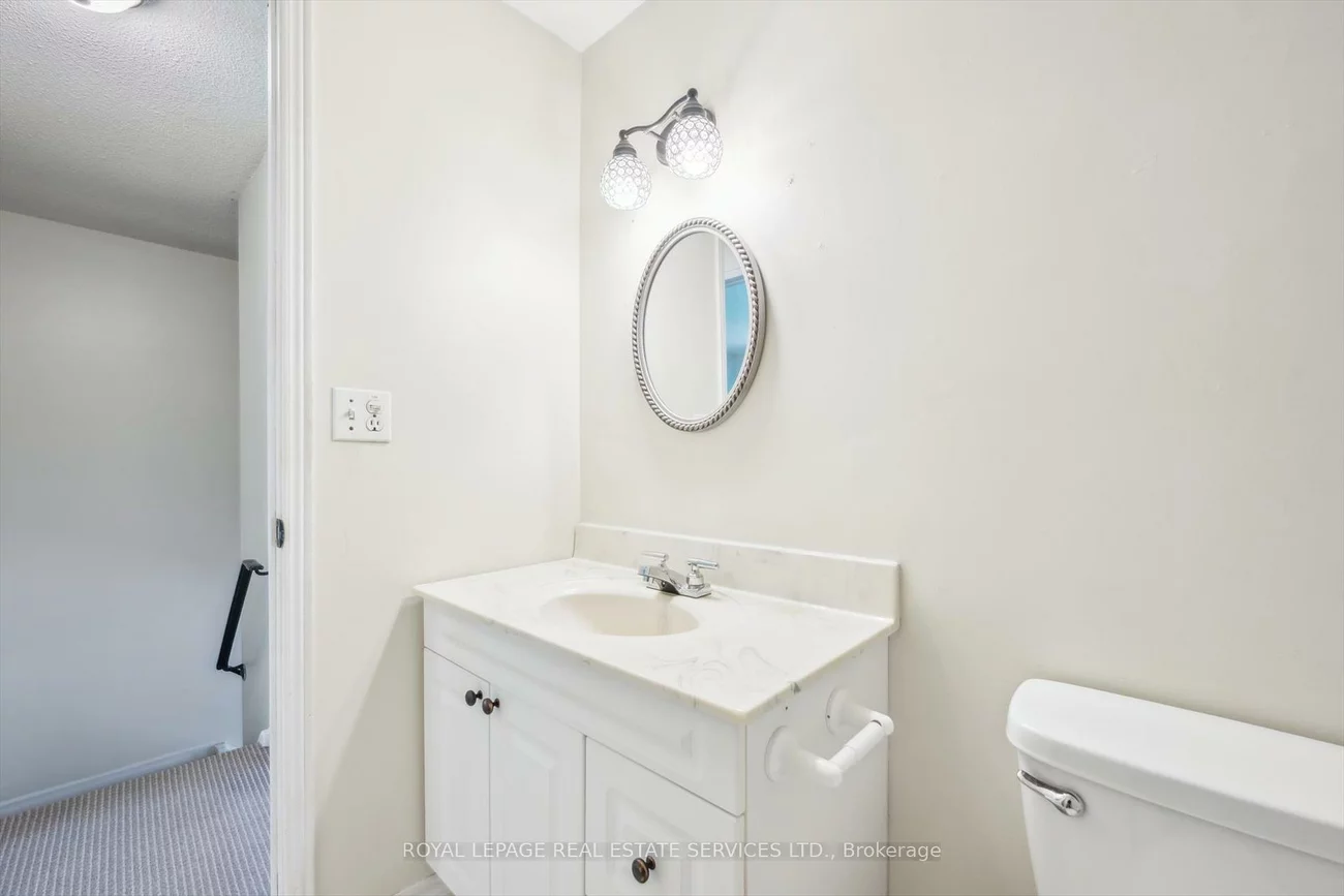 2244, Marine, 1001 - BR Bronte, Oakville