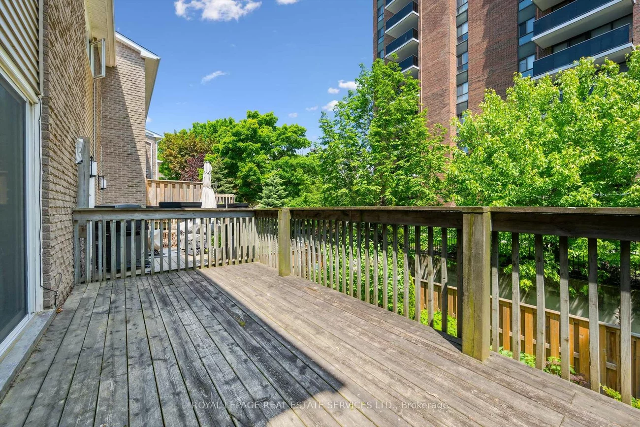 2244, Marine, 1001 - BR Bronte, Oakville