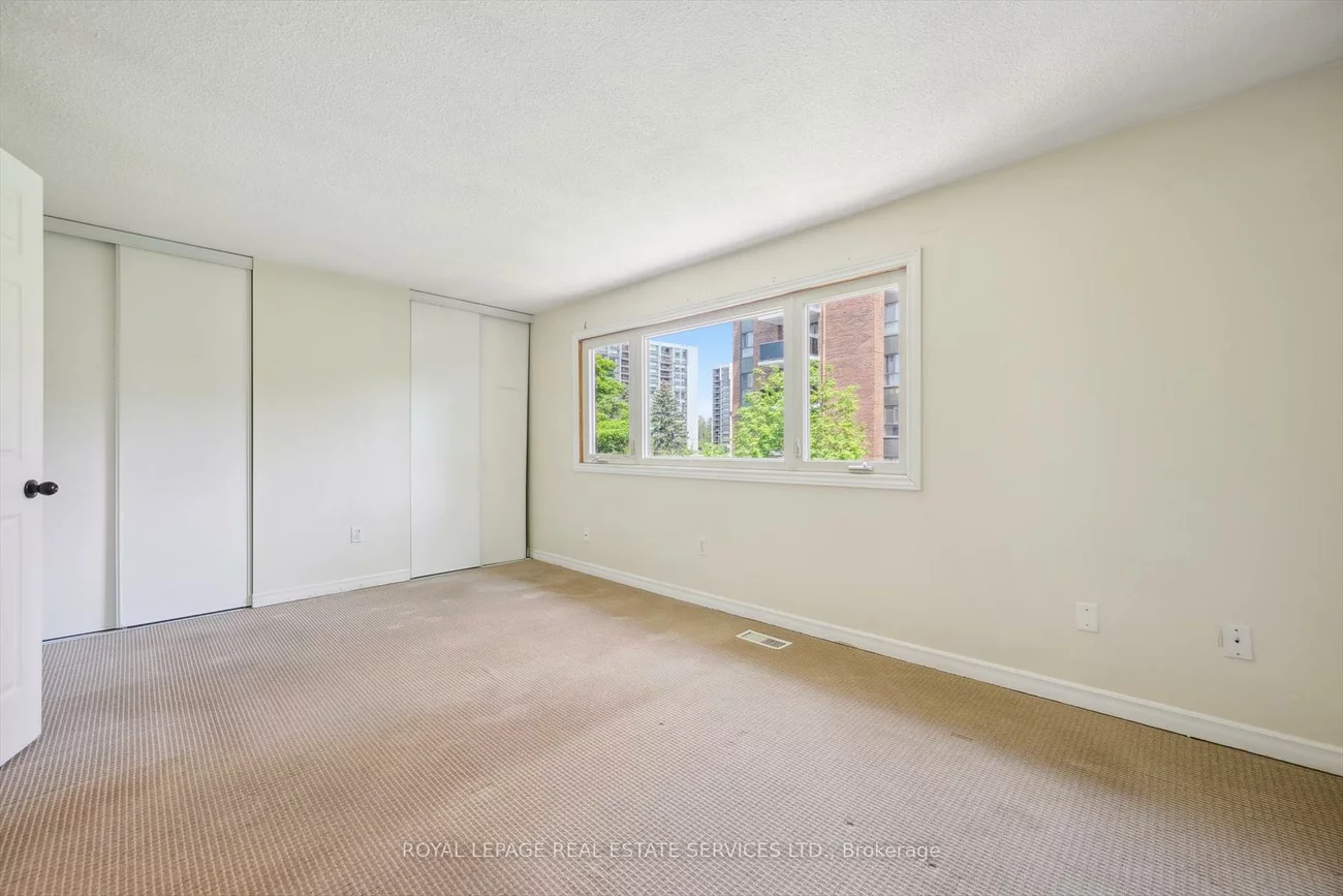 2244, Marine, 1001 - BR Bronte, Oakville