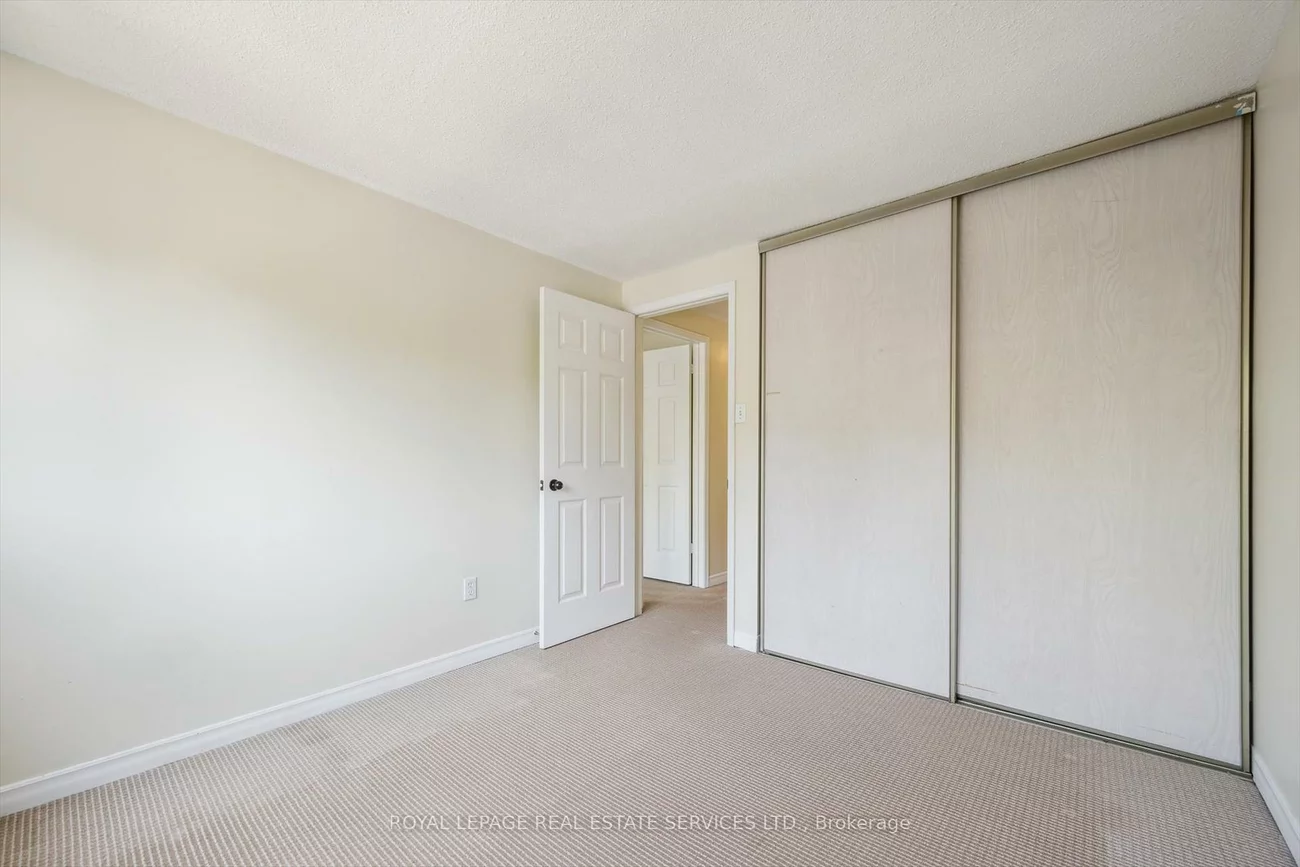 2244, Marine, 1001 - BR Bronte, Oakville