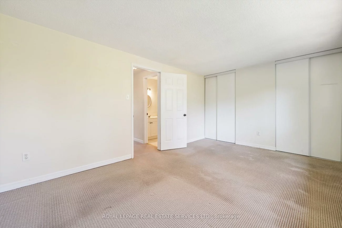 2244, Marine, 1001 - BR Bronte, Oakville