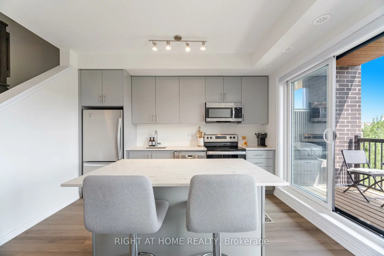 349, Wheat Boom, 1010 - JM Joshua Meadows, Oakville