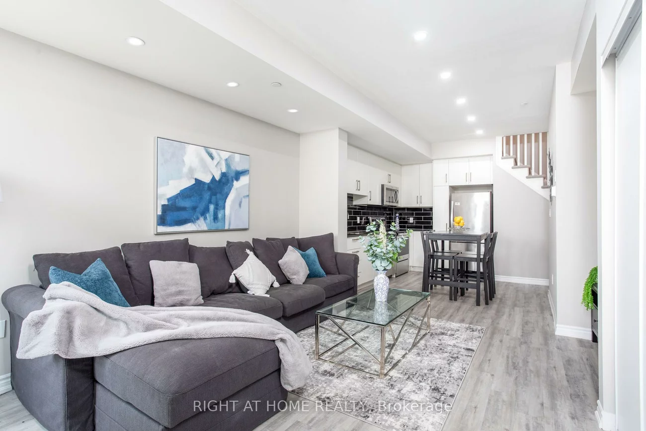 2199, Lillykin, 1015 - RO River Oaks, Oakville
