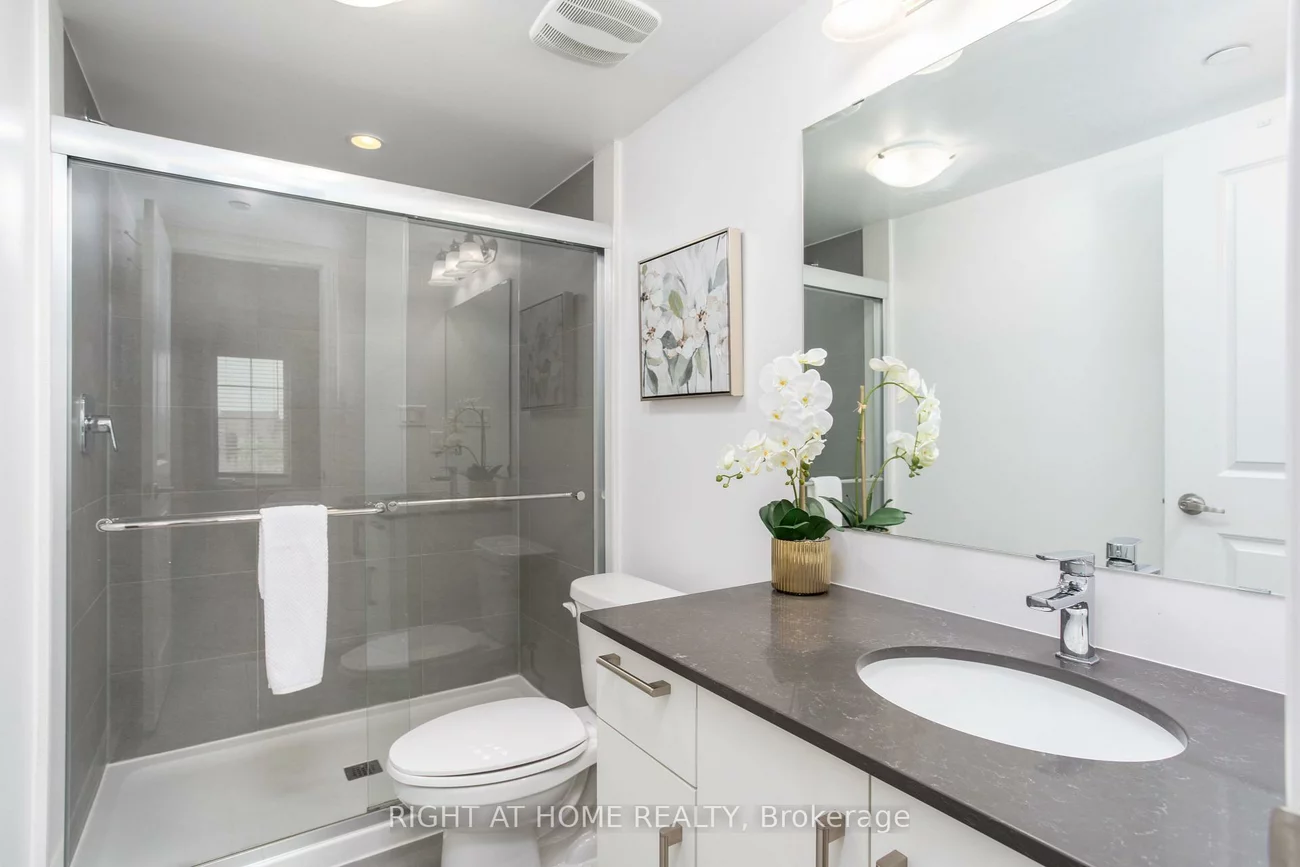 2199, Lillykin, 1015 - RO River Oaks, Oakville