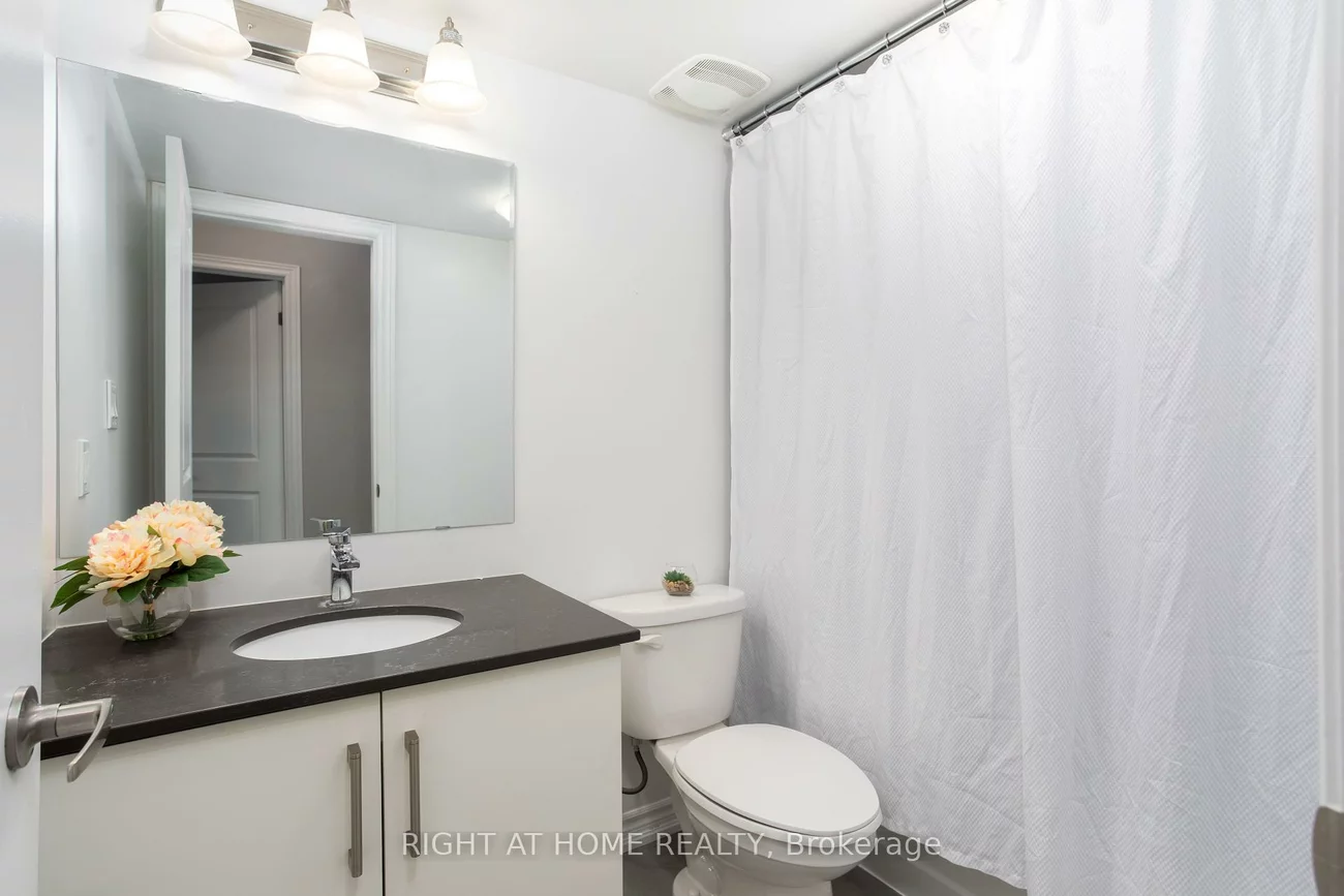 2199, Lillykin, 1015 - RO River Oaks, Oakville