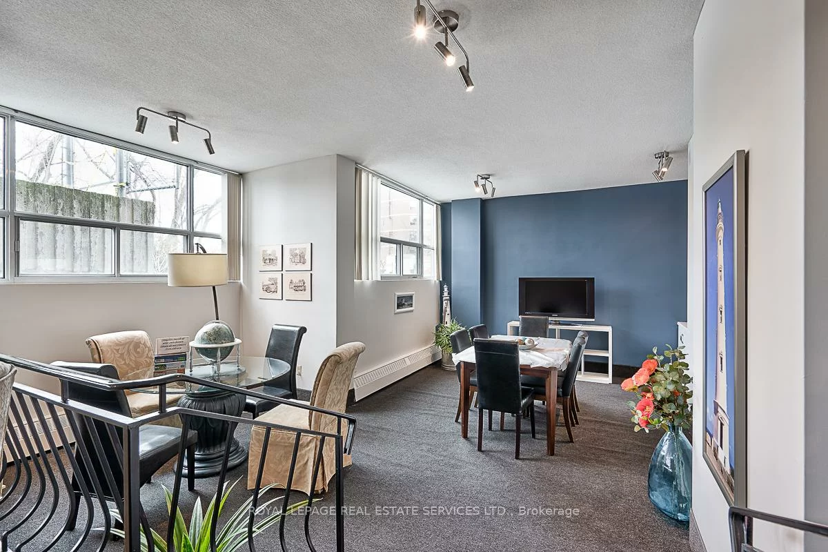 2263, Marine, 1001 - BR Bronte, Oakville