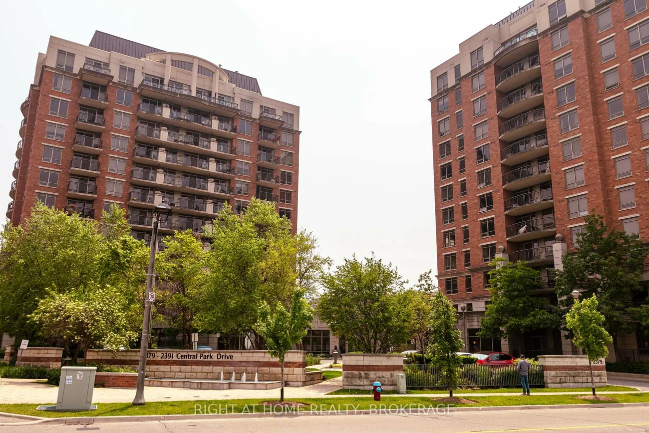 2391, Central Park, 1015 - RO River Oaks, Oakville