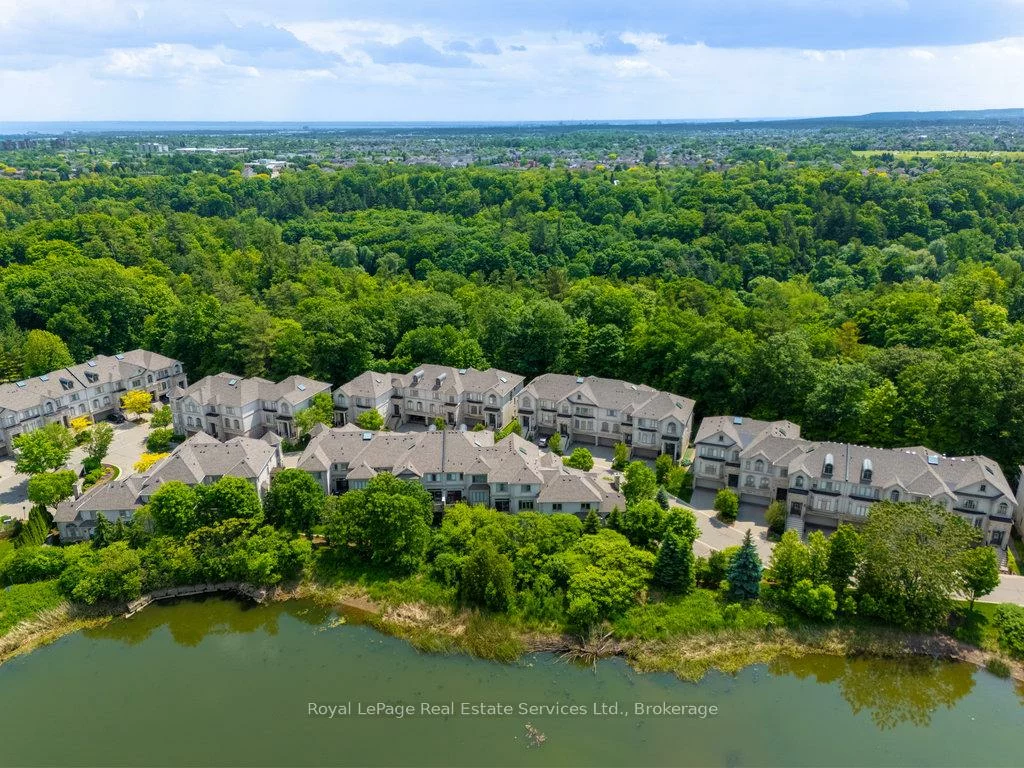2400, Neyagawa, 1015 - RO River Oaks, Oakville