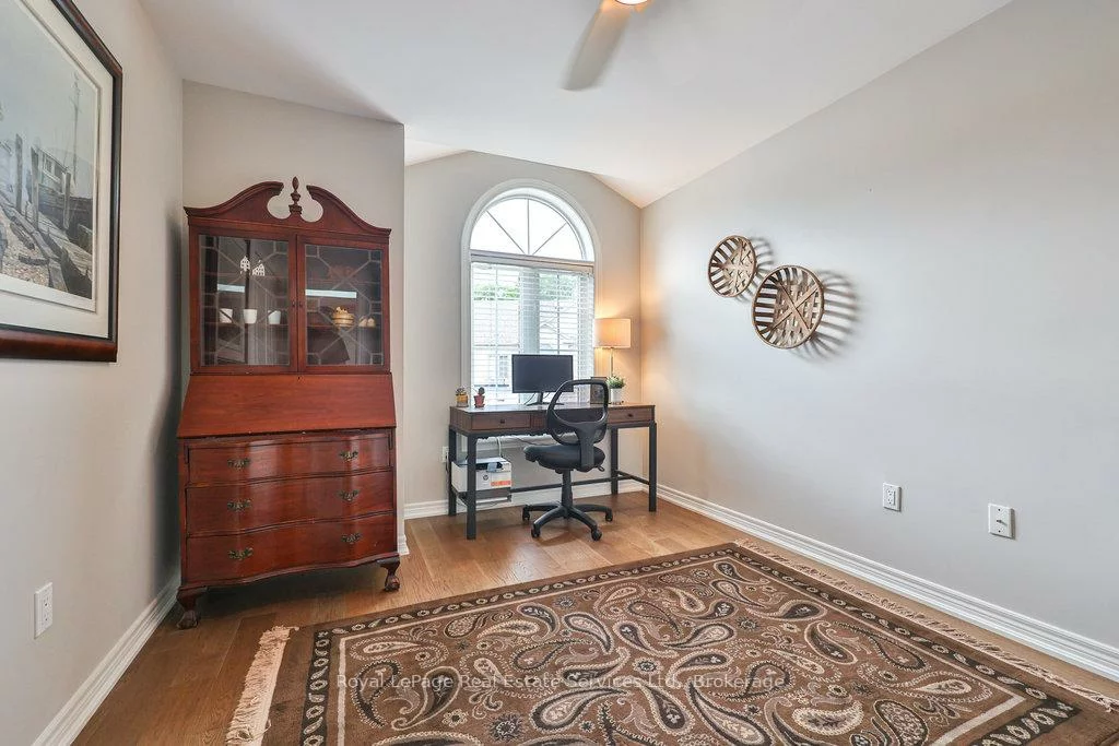 2400, Neyagawa, 1015 - RO River Oaks, Oakville