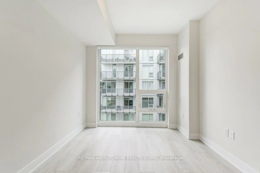 2450, Old Bronte, 1019 - WM Westmount, Oakville