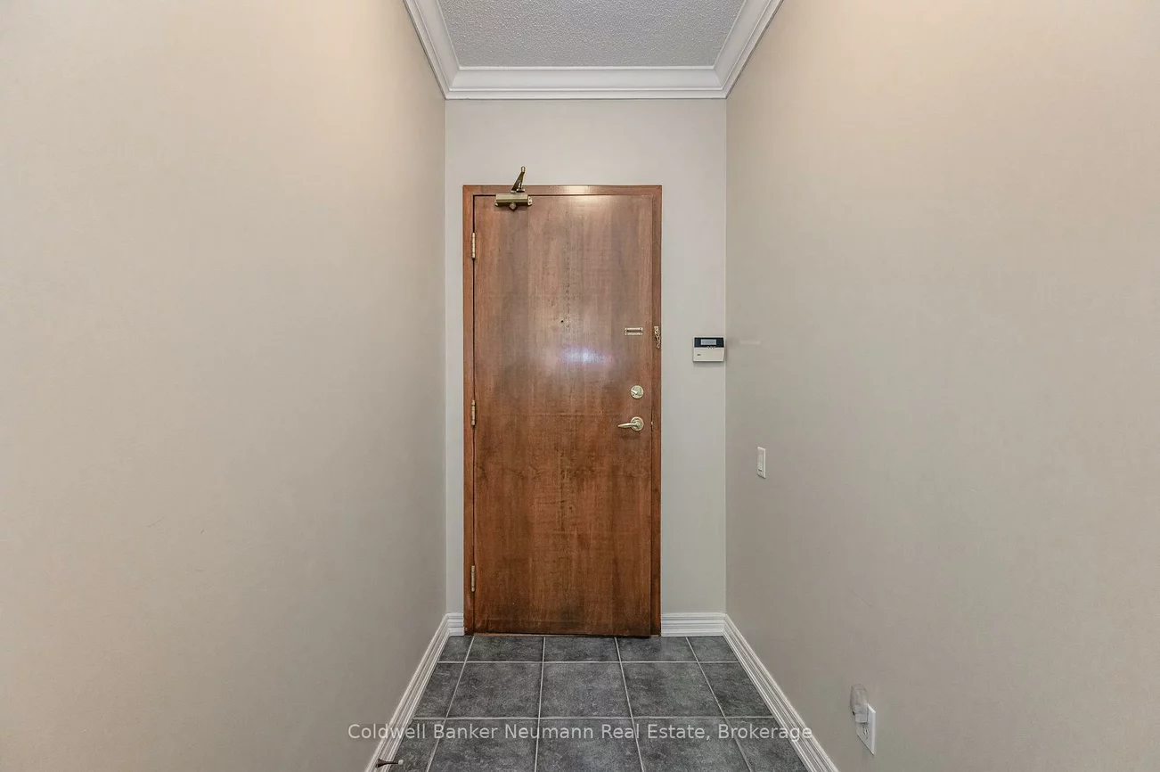 60, Old Mill, 1014 - QE Queen Elizabeth, Oakville