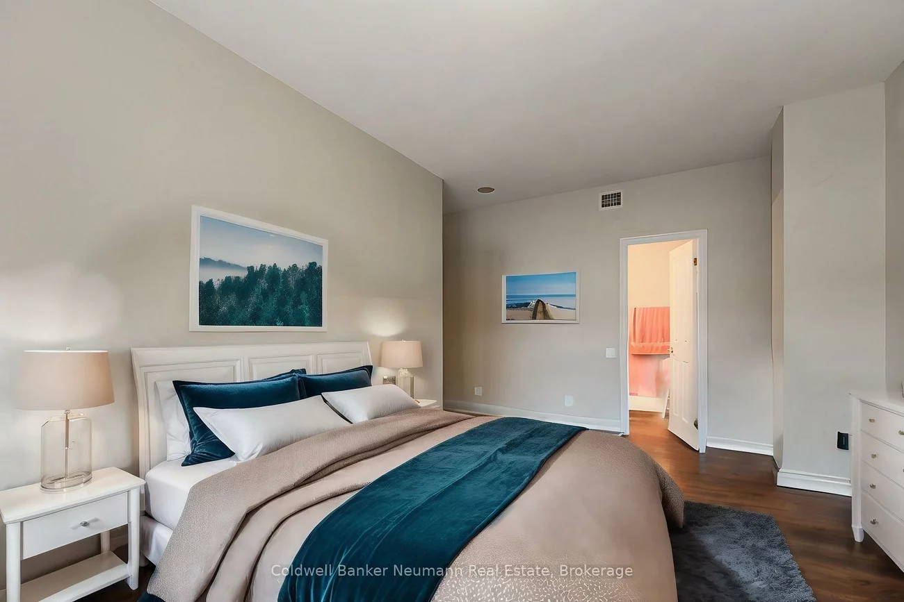 60, Old Mill, 1014 - QE Queen Elizabeth, Oakville