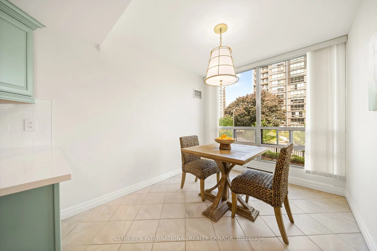 2170, Marine, 1001 - BR Bronte, Oakville