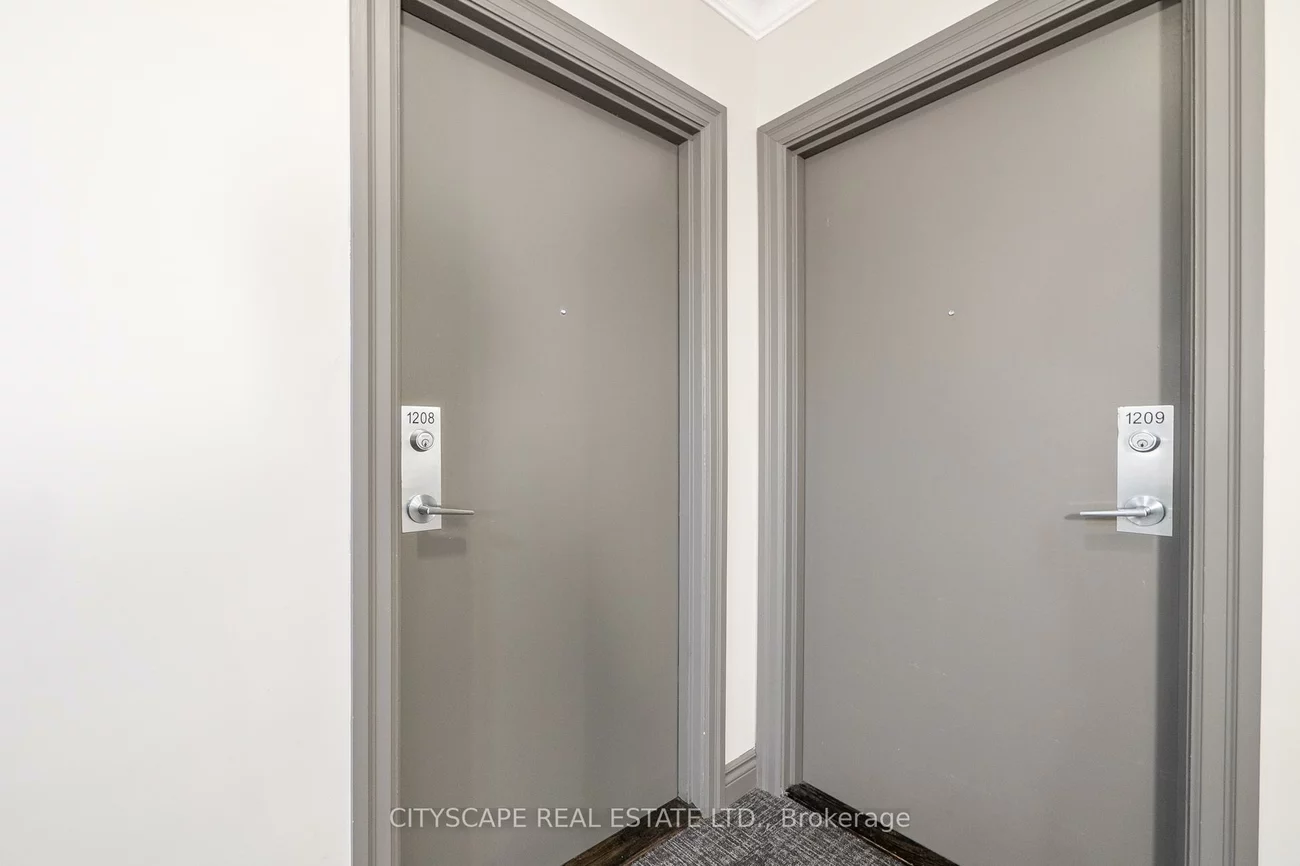 2379, Central Park, 1015 - RO River Oaks, Oakville