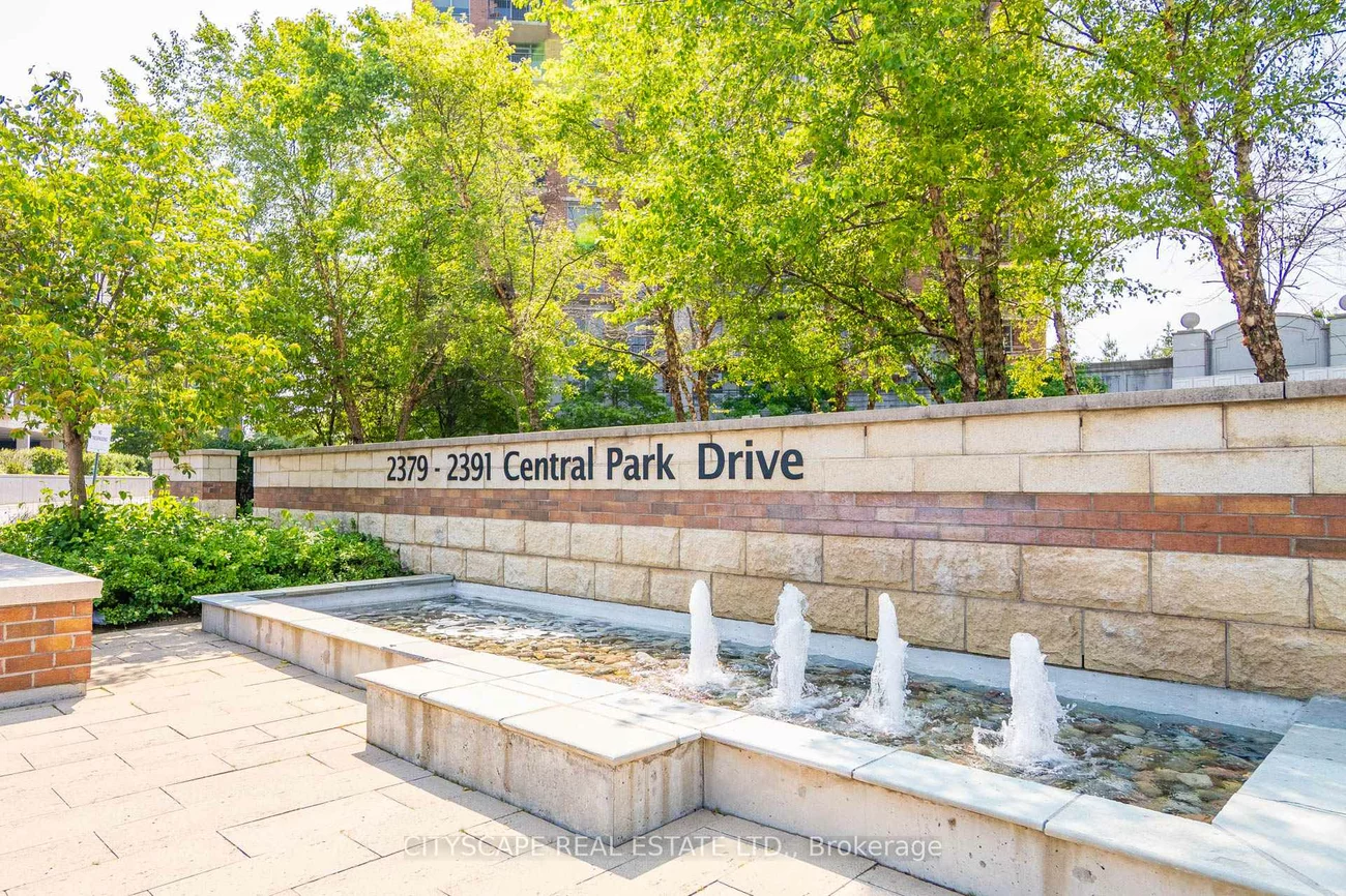2379, Central Park, 1015 - RO River Oaks, Oakville