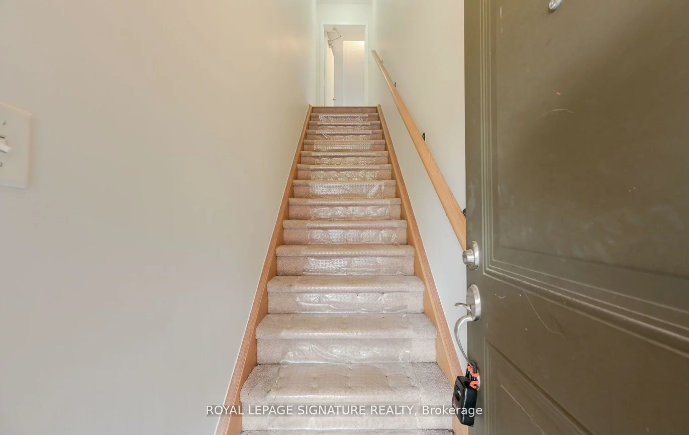 2508, Post, 1015 - RO River Oaks, Oakville