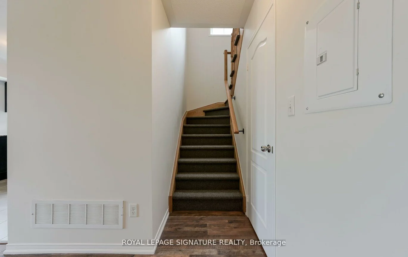 2508, Post, 1015 - RO River Oaks, Oakville