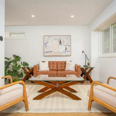 1135, McCraney, 1003 - CP College Park, Oakville