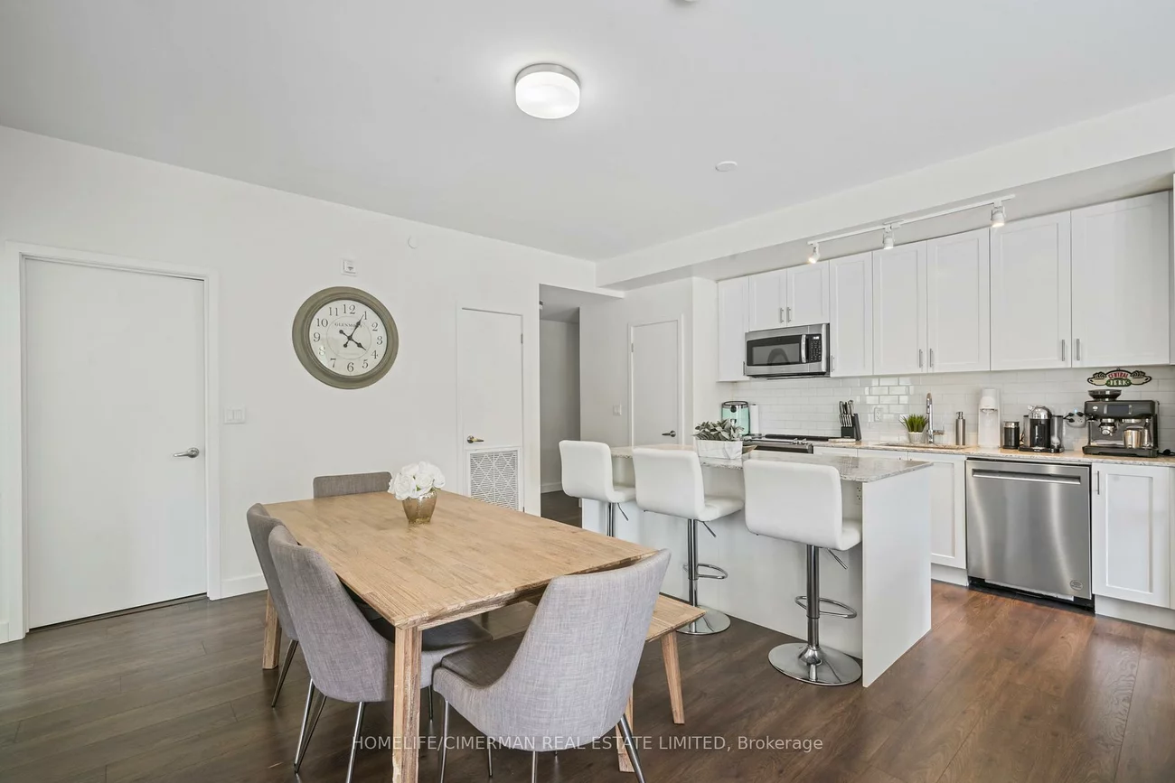 210, Sabina, 1008 - GO Glenorchy, Oakville