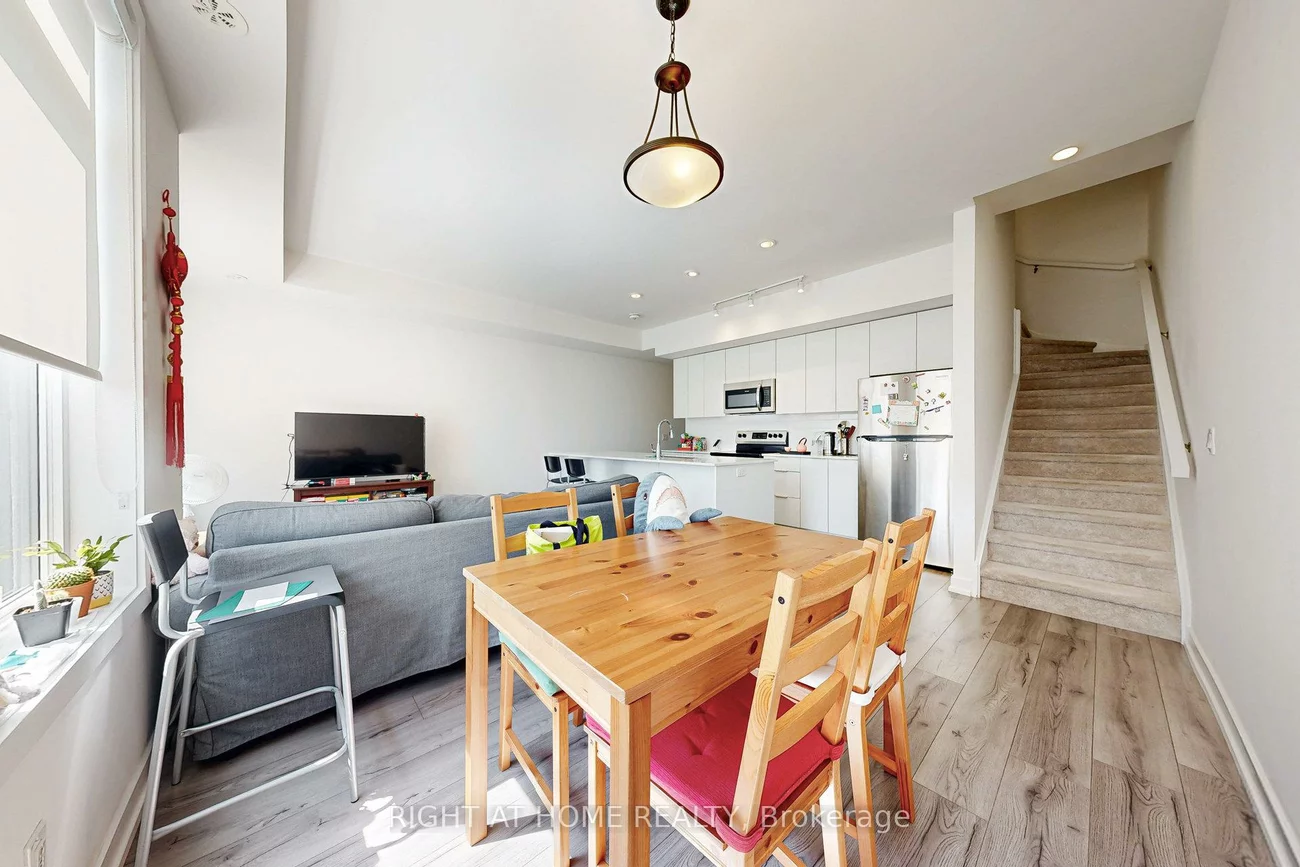 3058, Sixth, 1008 - GO Glenorchy, Oakville