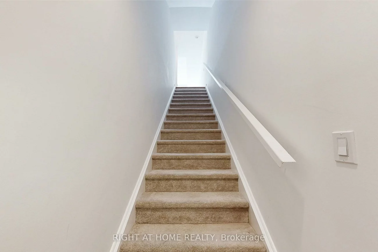 3058, Sixth, 1008 - GO Glenorchy, Oakville