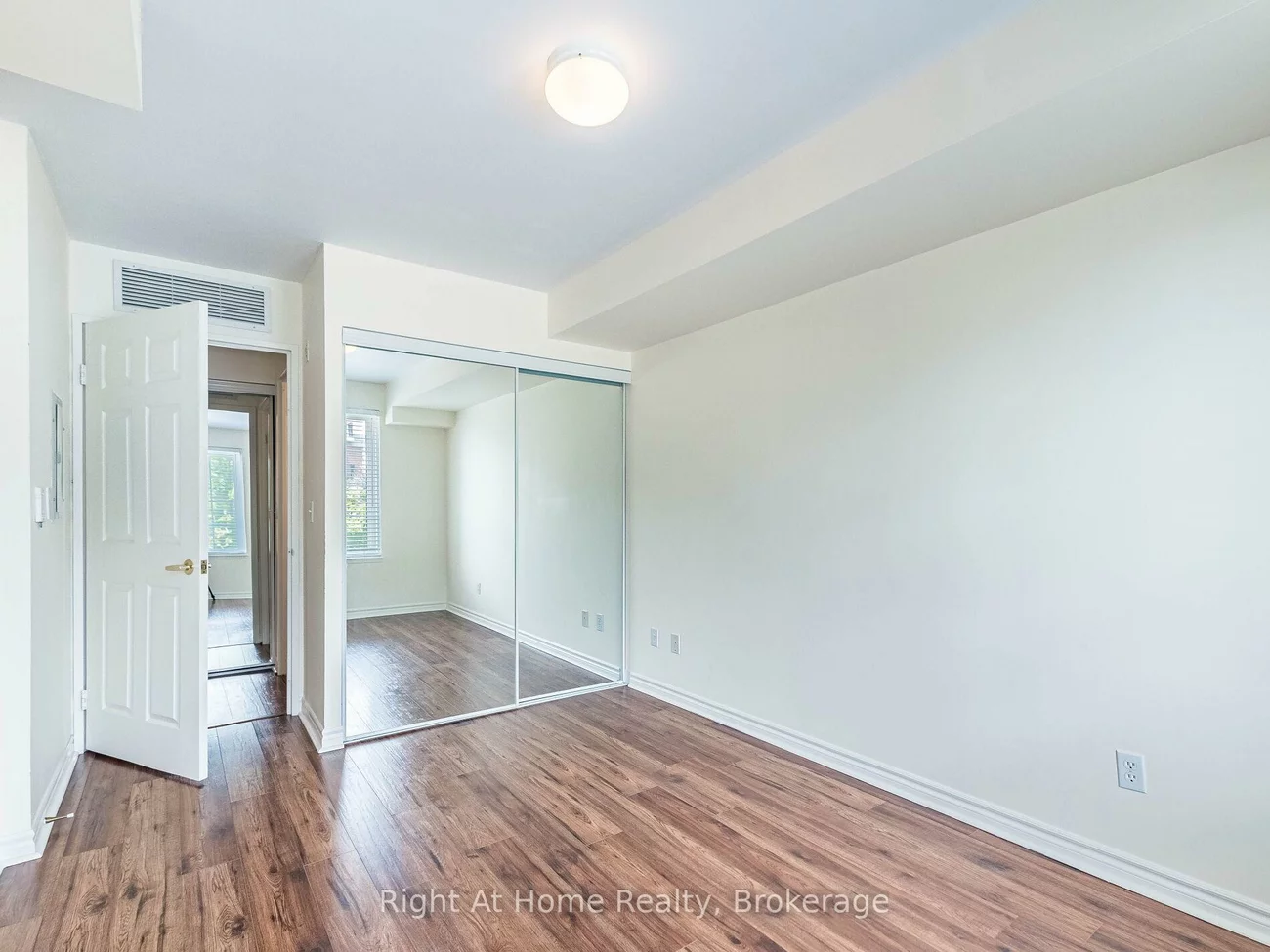 2300, Parkhaven, 1015 - RO River Oaks, Oakville
