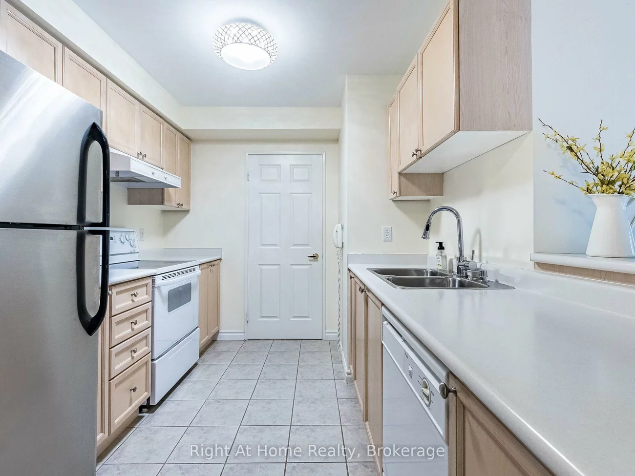 2300, Parkhaven, 1015 - RO River Oaks, Oakville