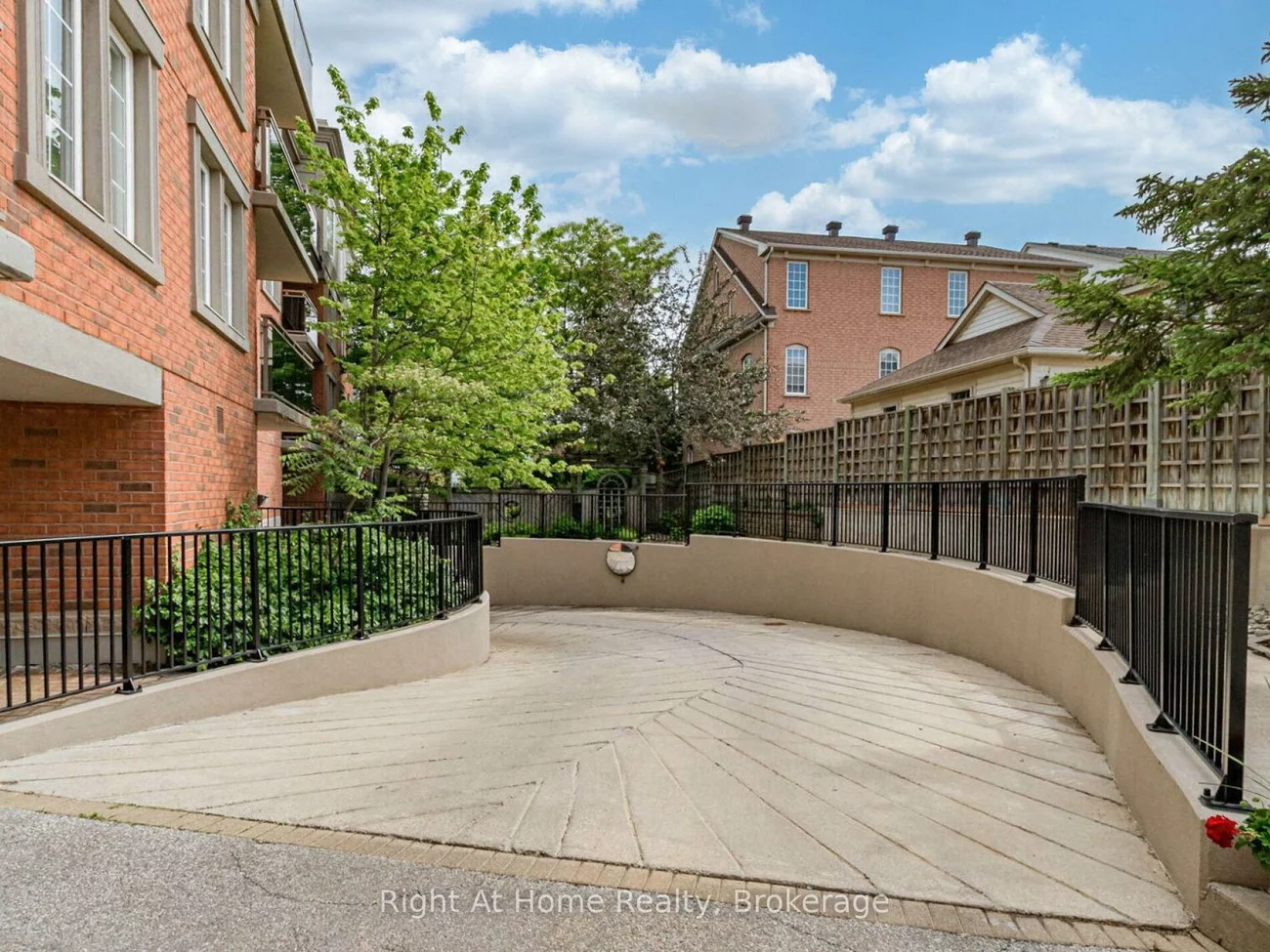 2300, Parkhaven, 1015 - RO River Oaks, Oakville