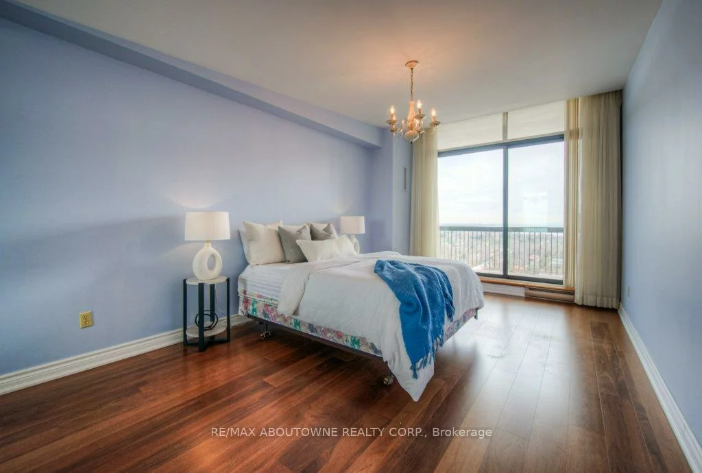 2180, Marine, 1001 - BR Bronte, Oakville