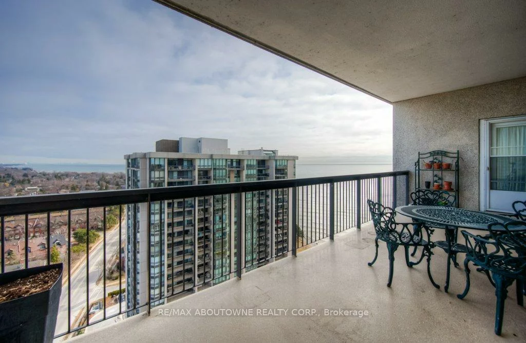 2180, Marine, 1001 - BR Bronte, Oakville