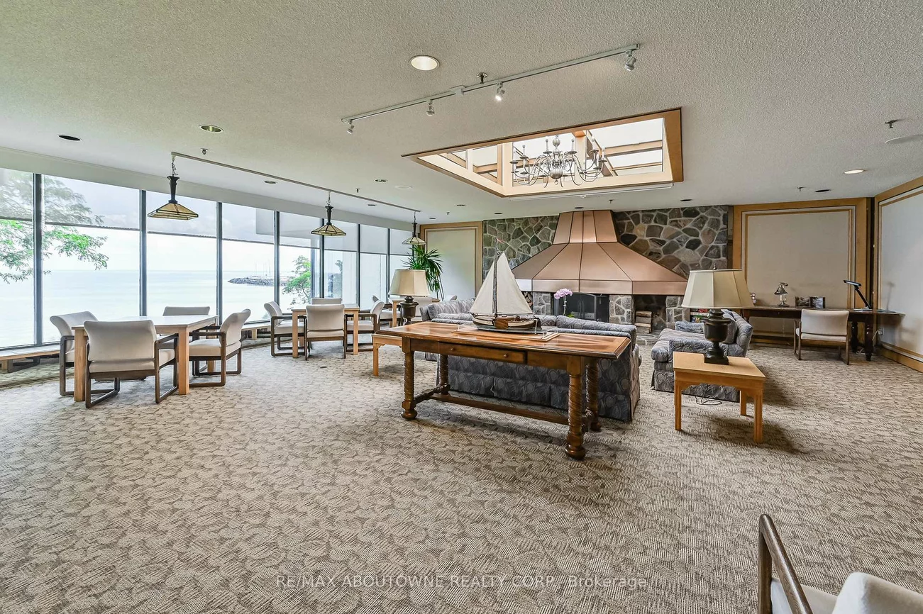 2180, Marine, 1001 - BR Bronte, Oakville