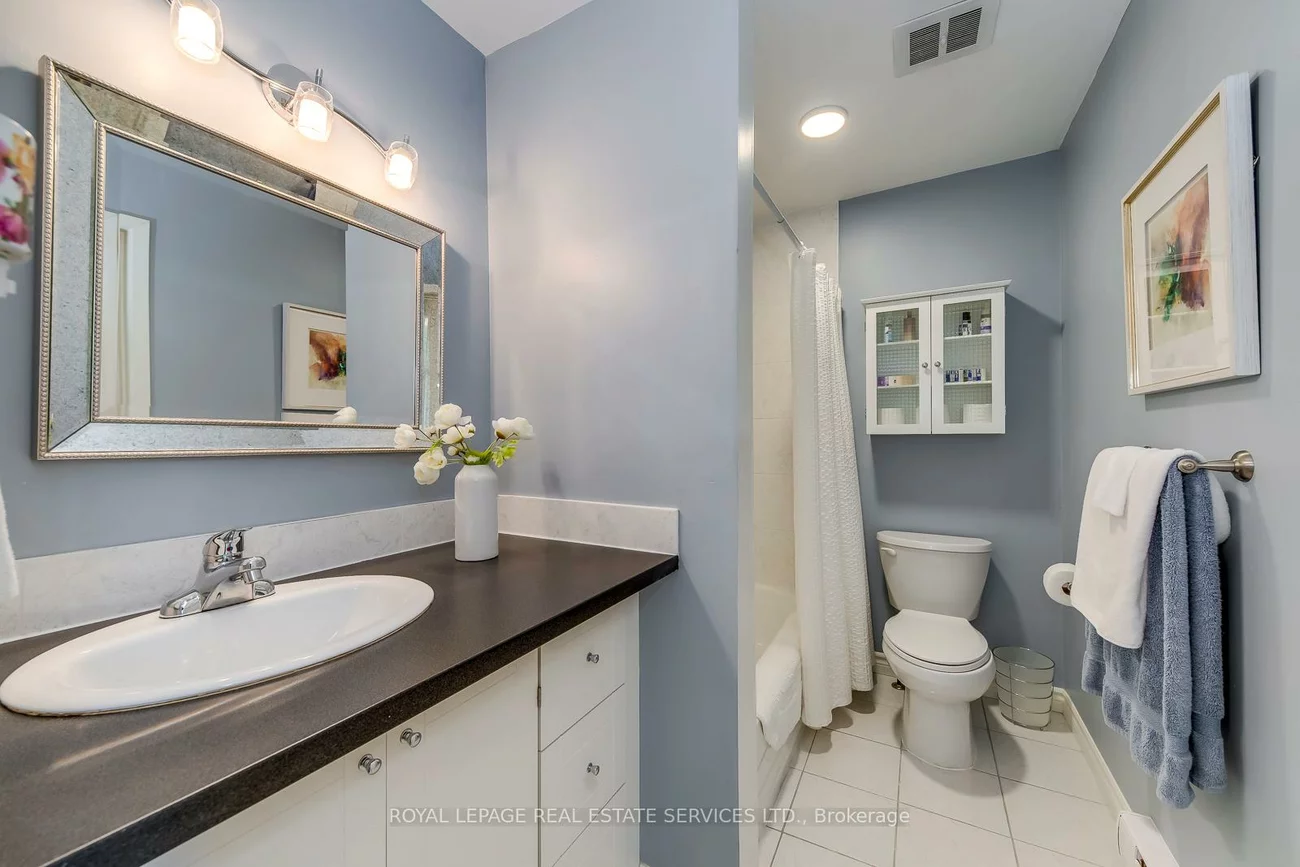 1444, Sixth, 1003 - CP College Park, Oakville