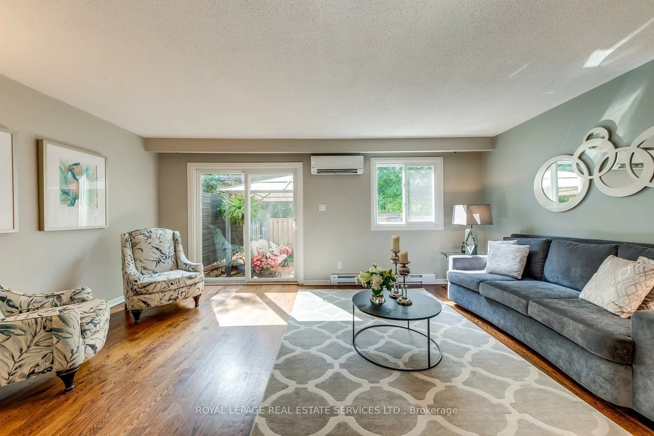 1444, Sixth, 1003 - CP College Park, Oakville