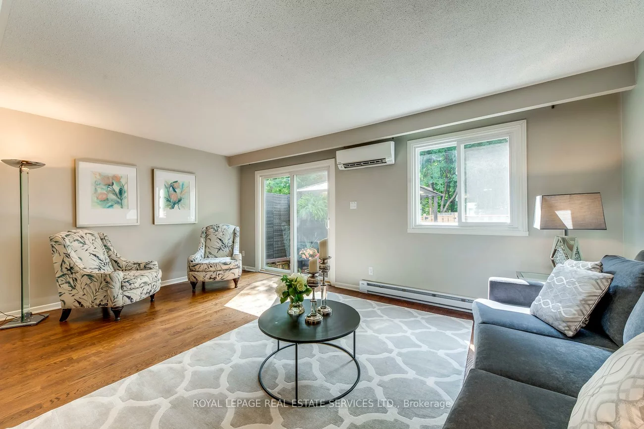 1444, Sixth, 1003 - CP College Park, Oakville
