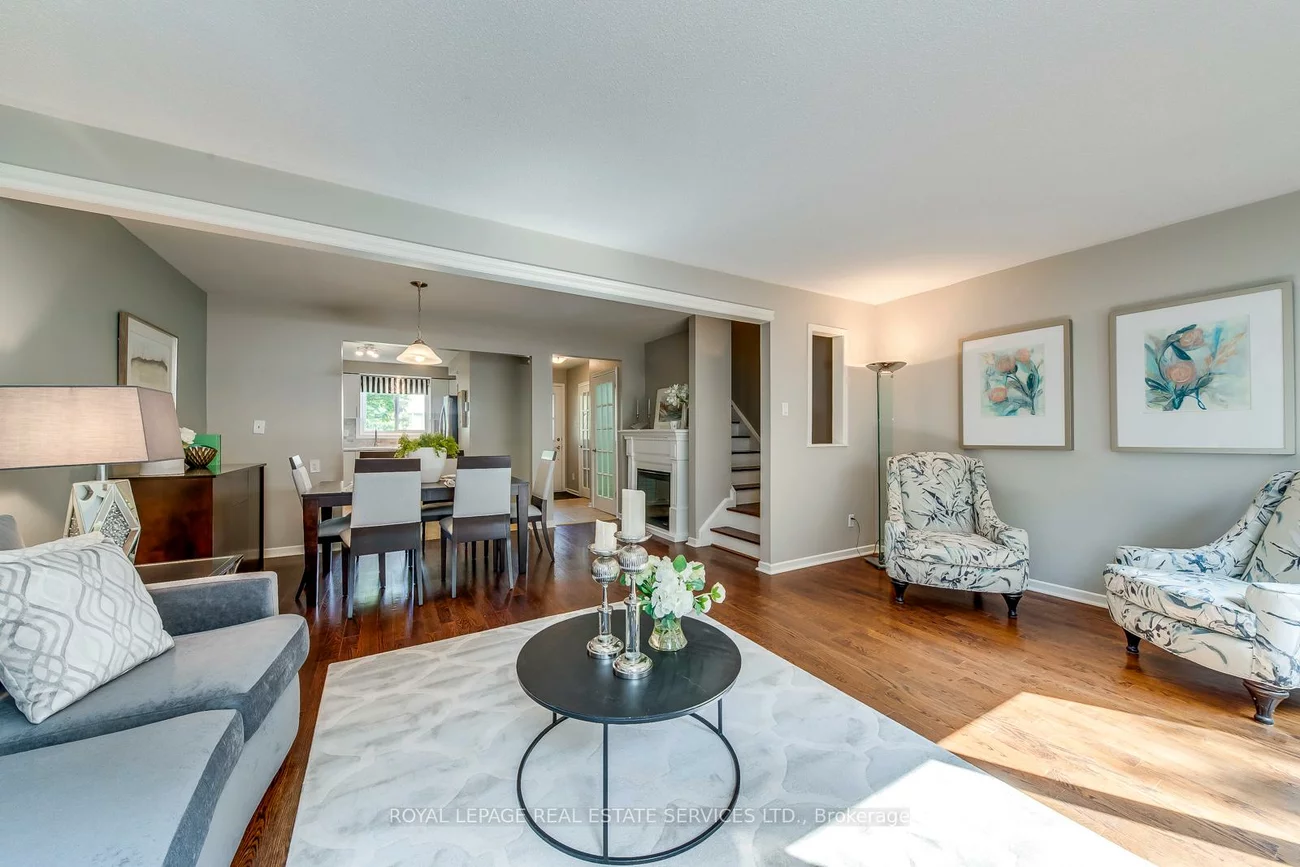 1444, Sixth, 1003 - CP College Park, Oakville