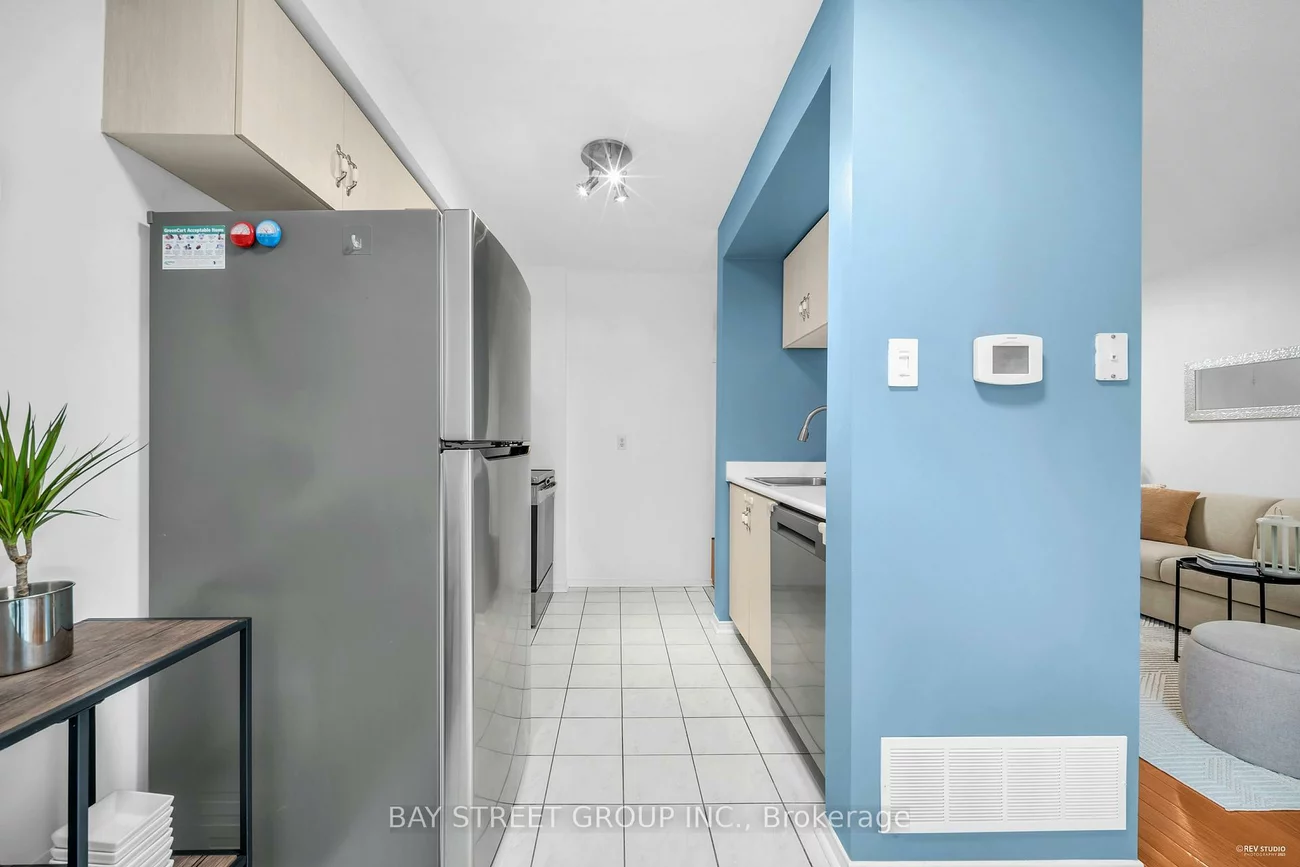 1240, Westview, 1022 - WT West Oak Trails, Oakville