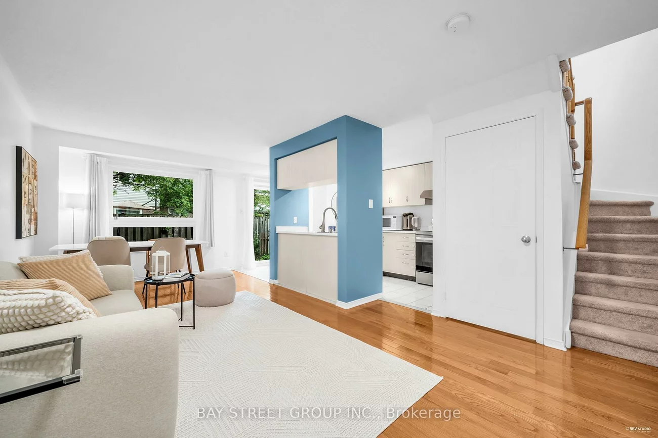 1240, Westview, 1022 - WT West Oak Trails, Oakville