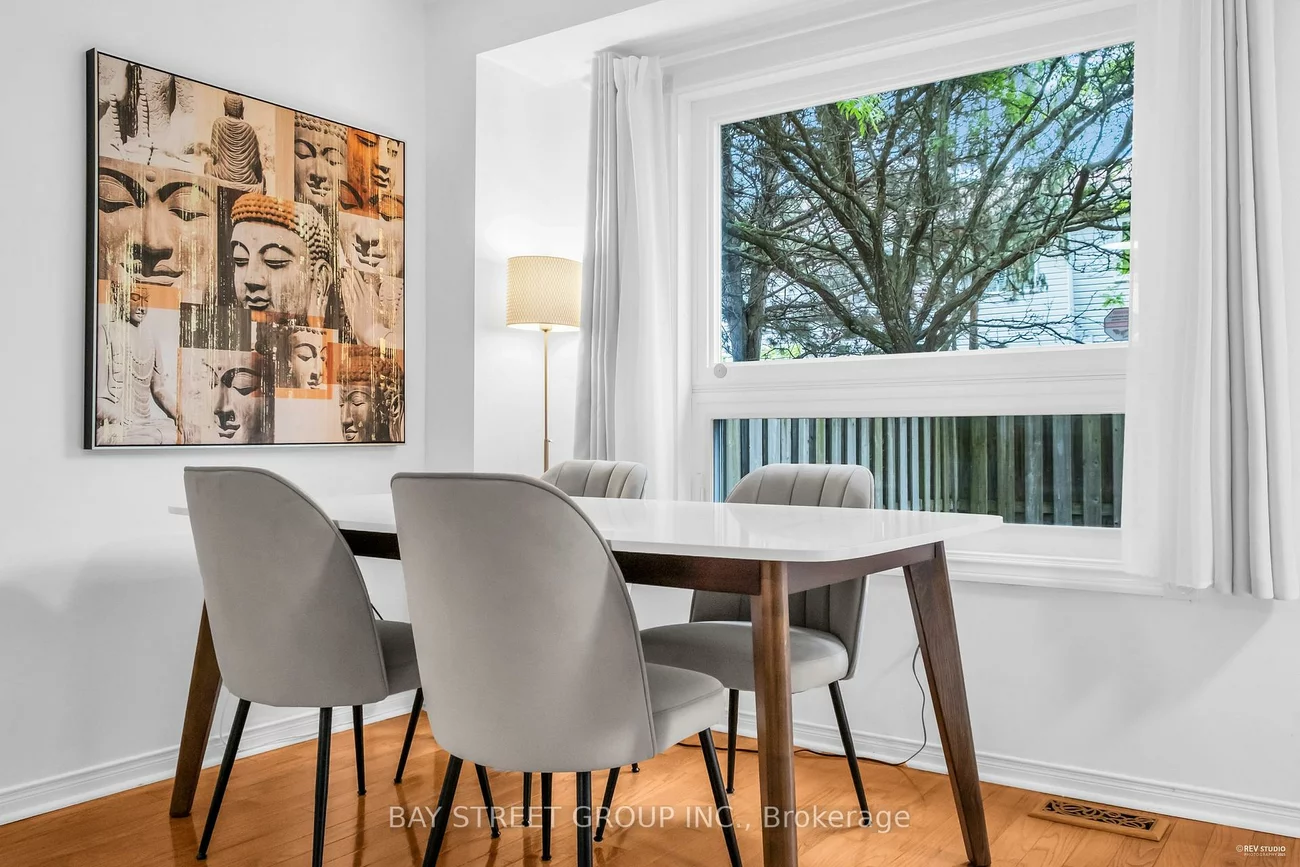 1240, Westview, 1022 - WT West Oak Trails, Oakville