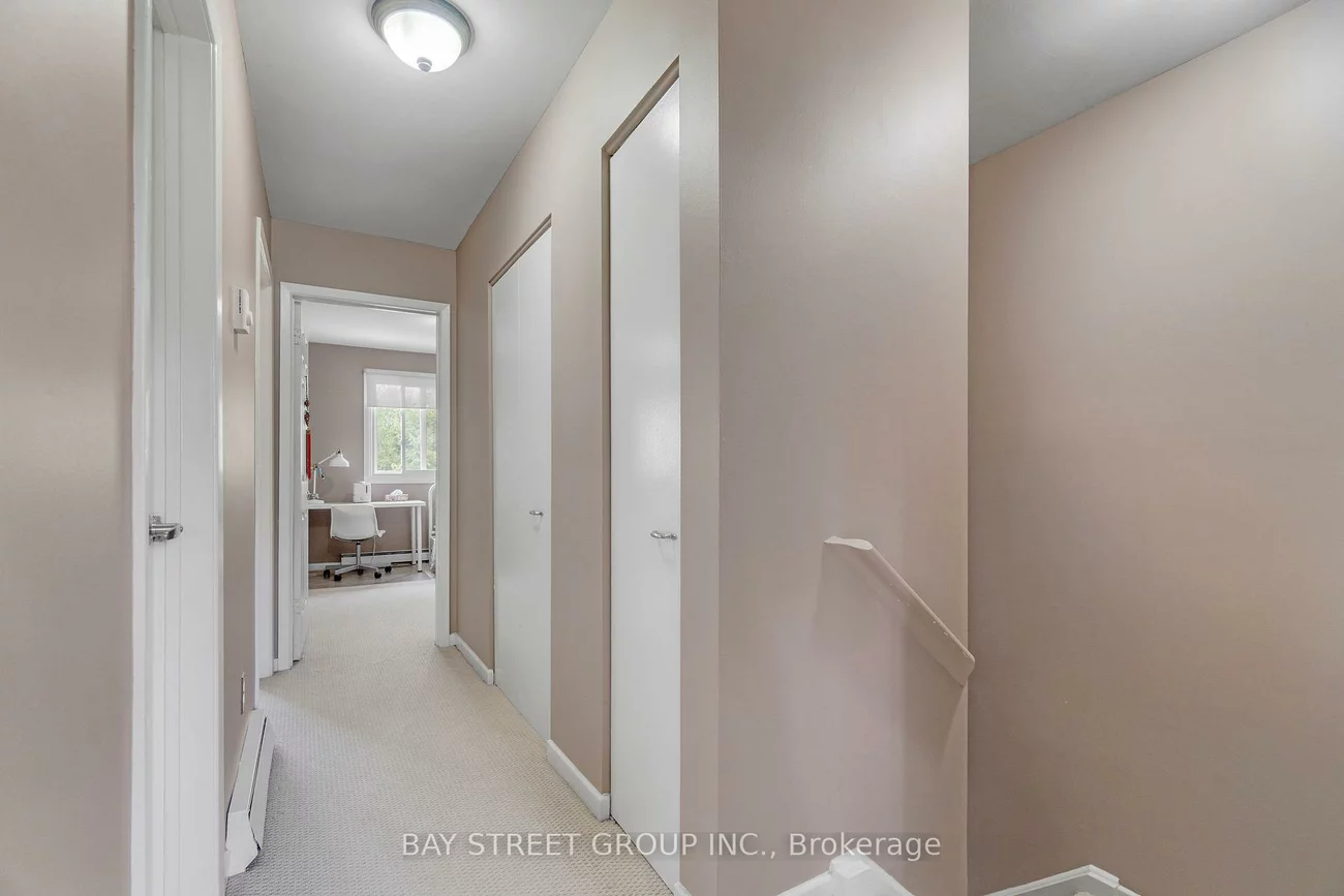 41, Nadia, 1003 - CP College Park, Oakville