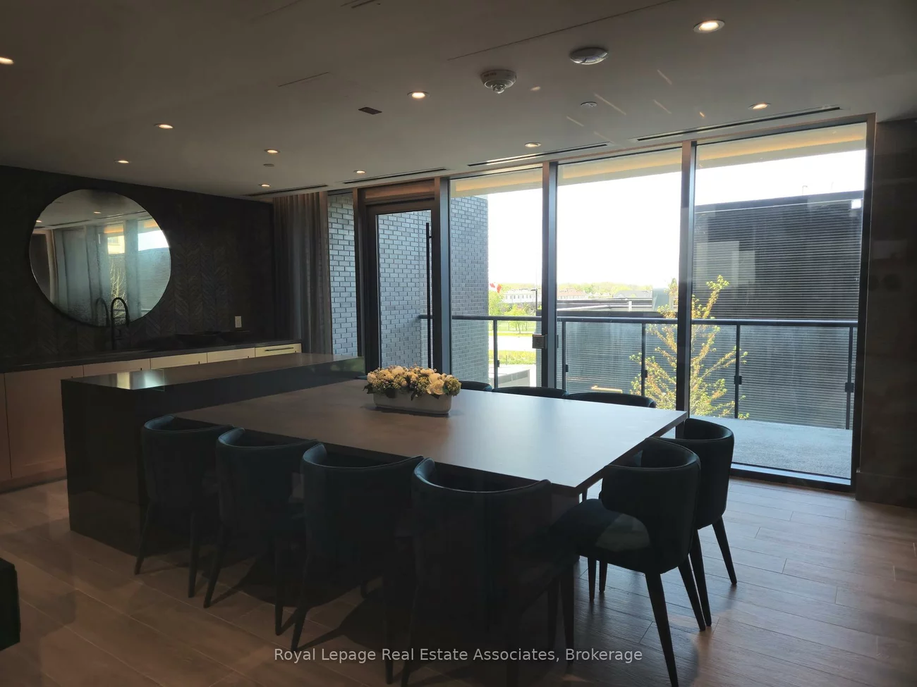 2450, Old Bronte, 1000 - BC Bronte Creek, Oakville
