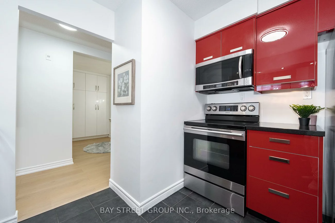 185, Robinson, 1013 - OO Old Oakville, Oakville