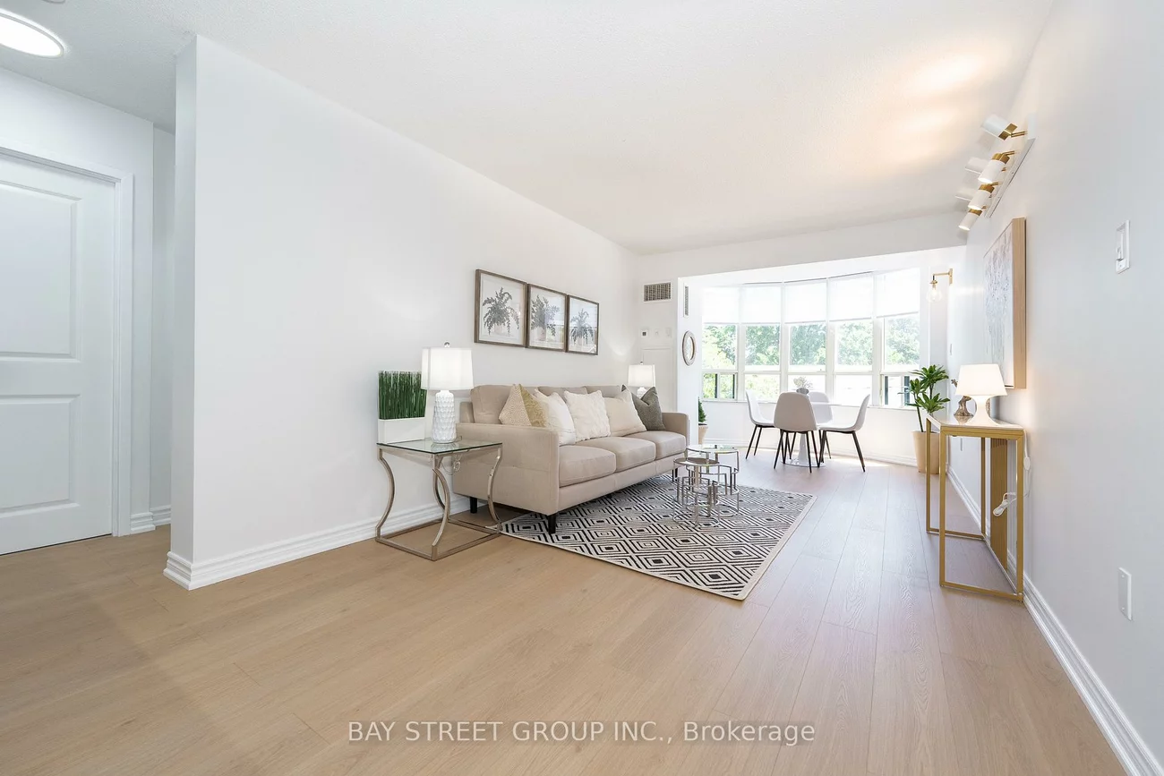 185, Robinson, 1013 - OO Old Oakville, Oakville