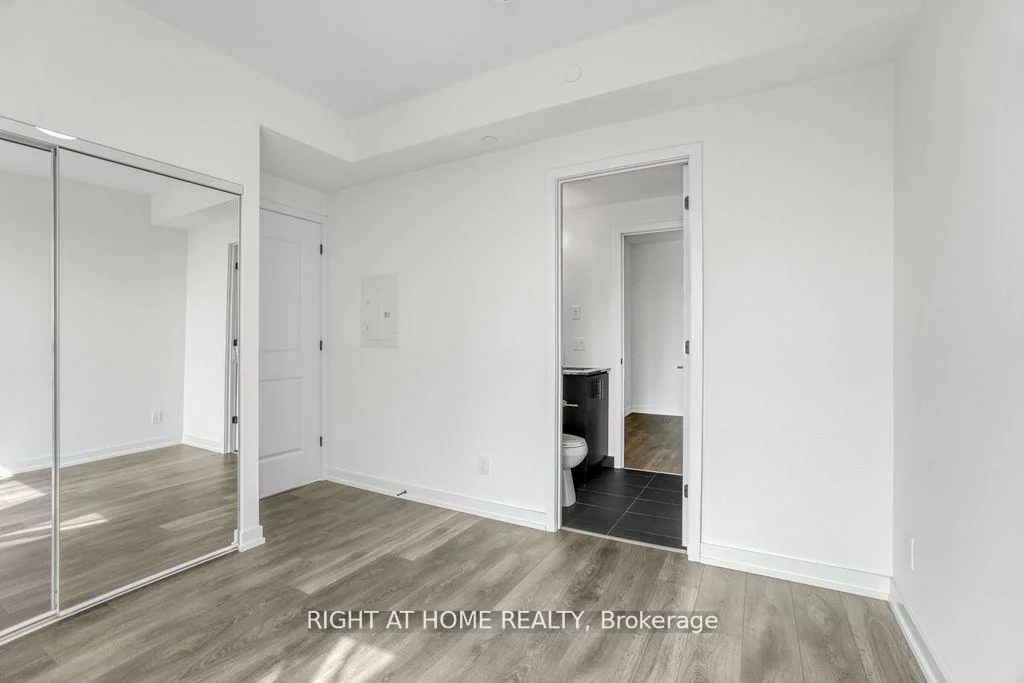 335, Wheat Boom, 1010 - JM Joshua Meadows, Oakville
