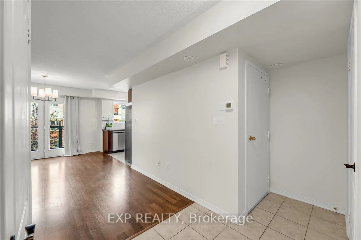 2468, Post, 1015 - RO River Oaks, Oakville