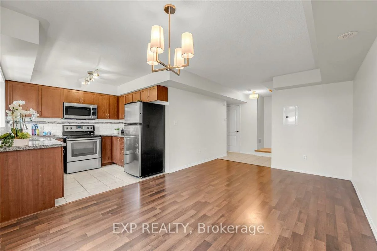 2468, Post, 1015 - RO River Oaks, Oakville