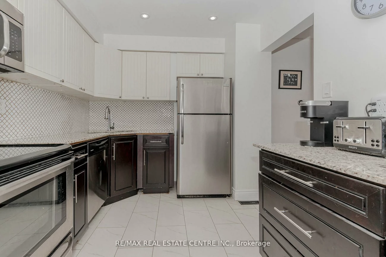 1526, Lancaster, 1005 - FA Falgarwood, Oakville