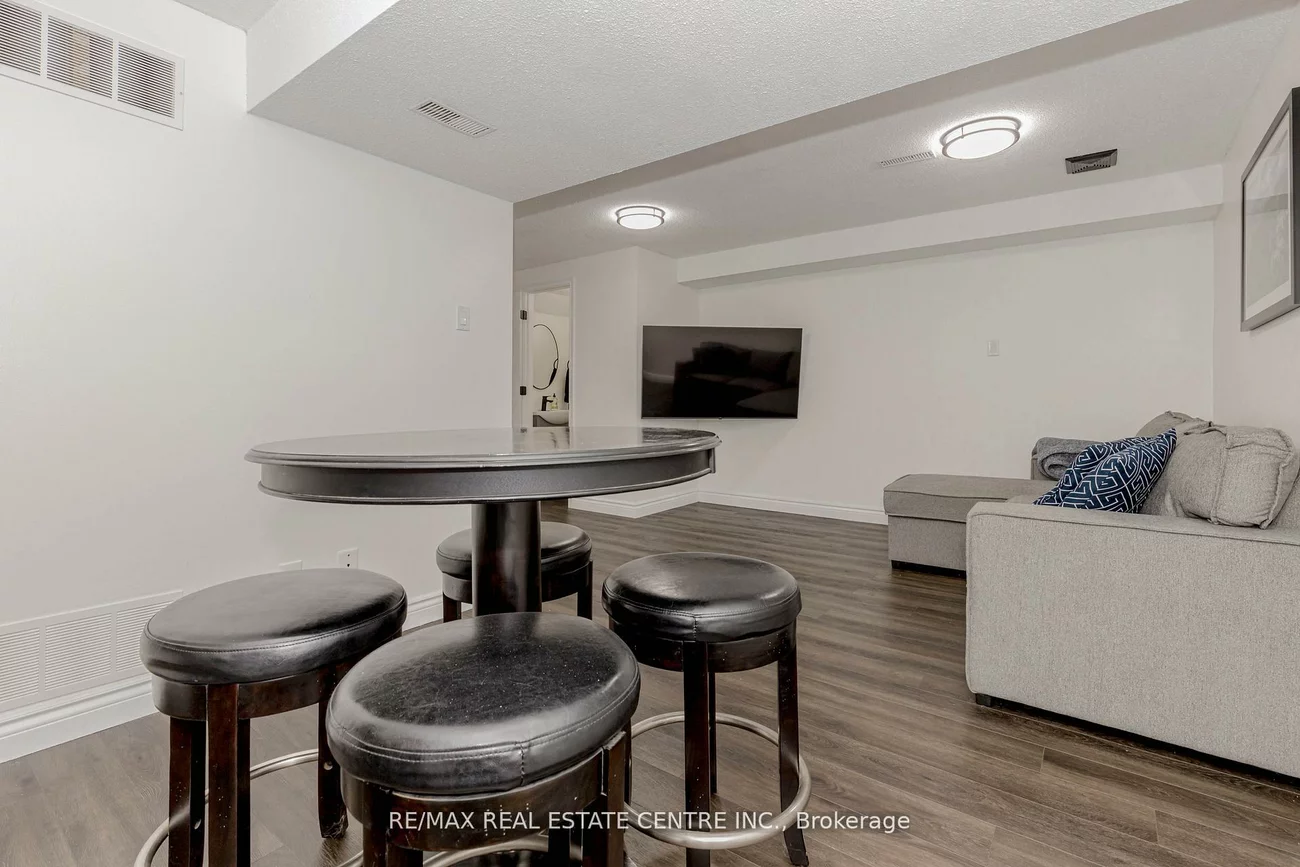 1526, Lancaster, 1005 - FA Falgarwood, Oakville