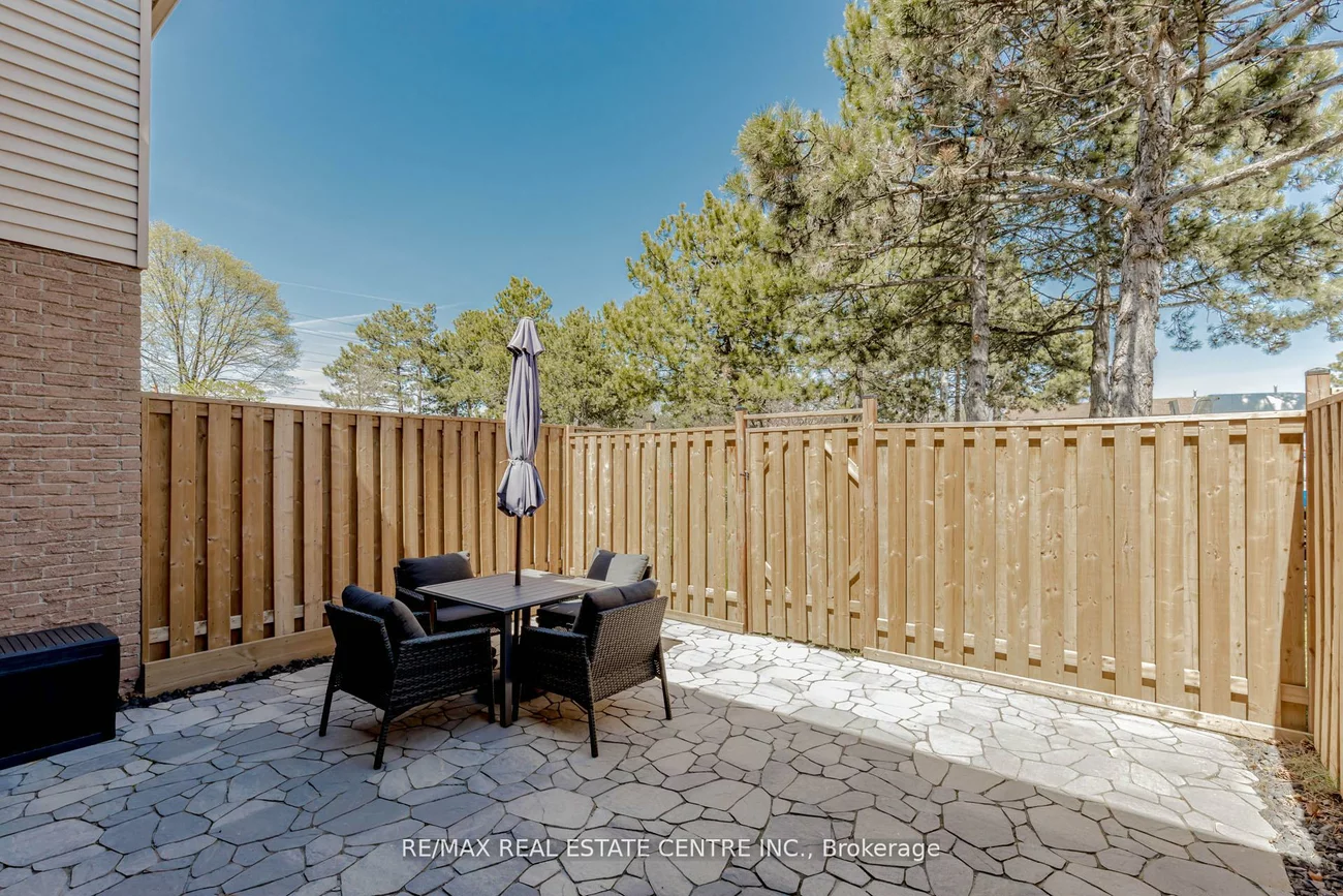 1526, Lancaster, 1005 - FA Falgarwood, Oakville