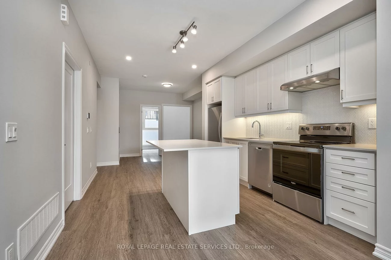 349, Wheat Boom, 1010 - JM Joshua Meadows, Oakville